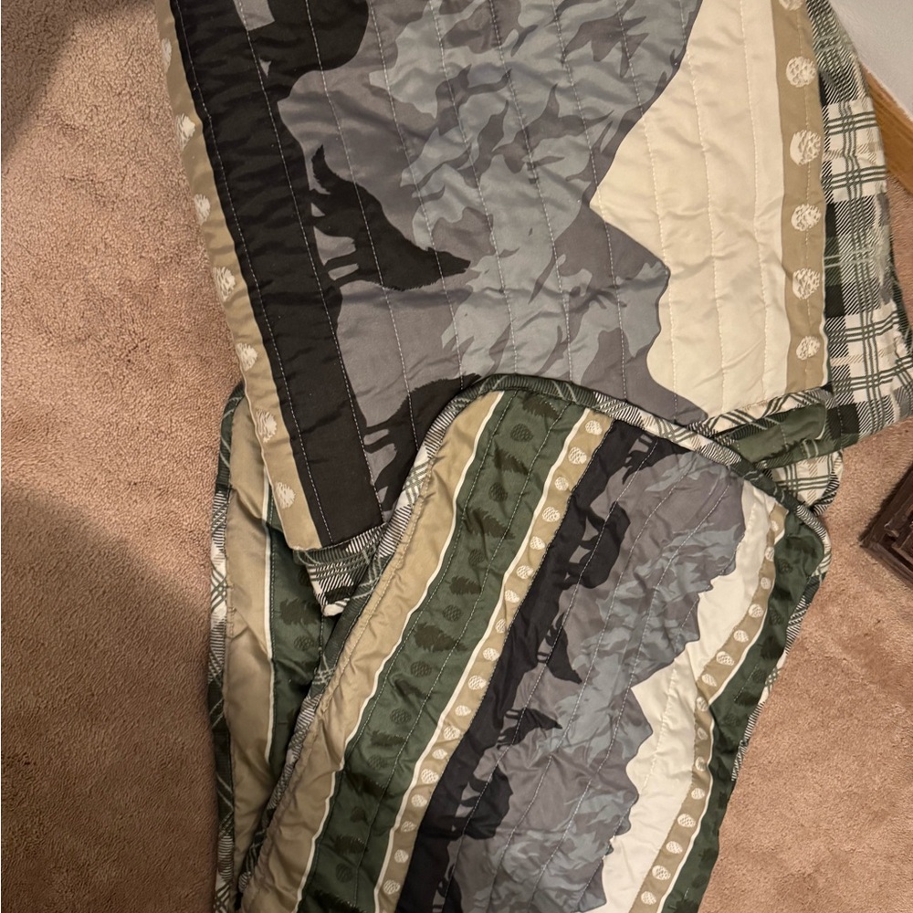 Camouflage Quilted Throw Blanket in Olive Green and Gray